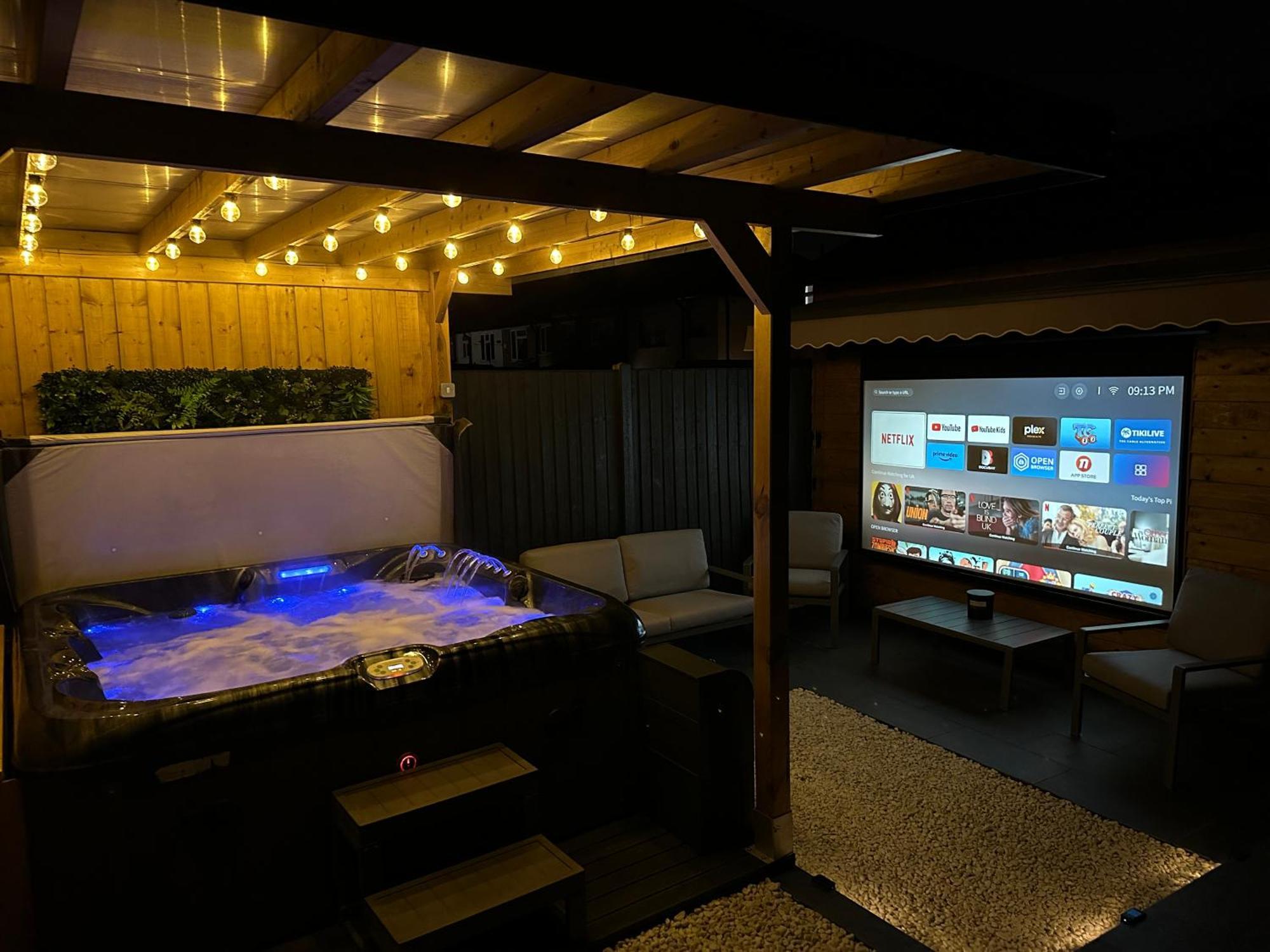 Wild & Free Hot Tub Retreat Apartment Dartford Ngoại thất bức ảnh